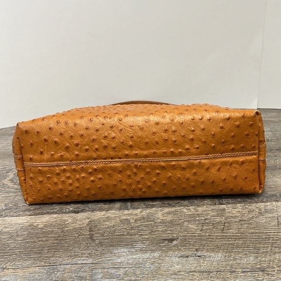 SOLD IN STORE Tanner Made in Italy Genuine Leather Embossed Shoulder Bag - Picture 5 of 16